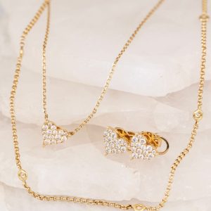 Conjunto De Aros y Gargantilla corazon 18k Con Diamantes